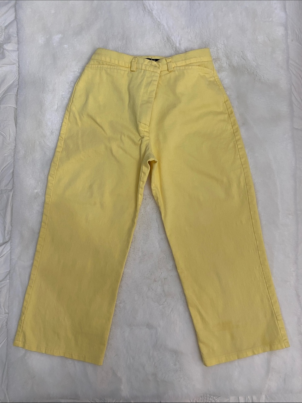 Tribal Women’s Yellow Cotton/Spandex Crop Pants. Size 4